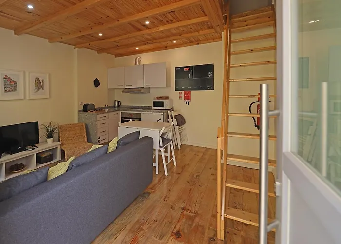 Flh Fontainhas Homey Mezzanine Apartment Porto